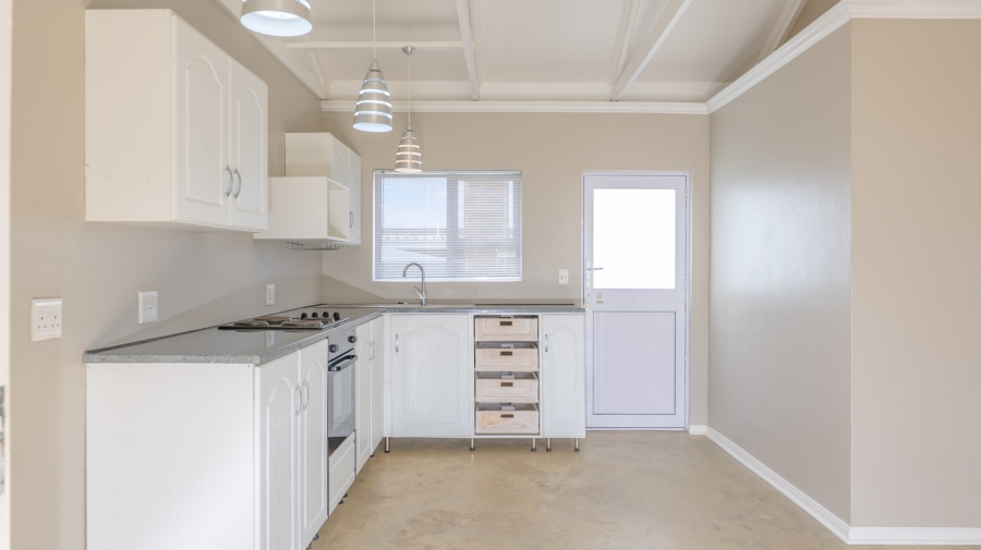 To Let 3 Bedroom Property for Rent in Struisbaai Western Cape